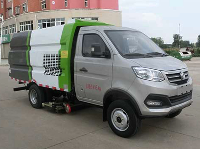 東風(fēng)純電動(dòng)吸塵車