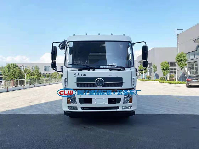 純電動(dòng)?xùn)|風(fēng)天錦8方干掃吸塵車(chē)