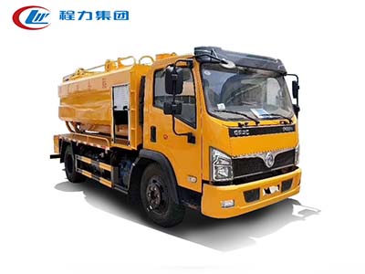 國(guó)六東風(fēng)專底吸污車