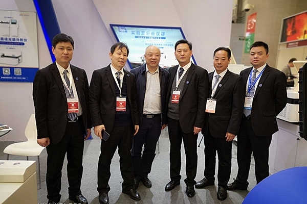 安徽省秘書(shū)長(zhǎng)——張林（左起三）